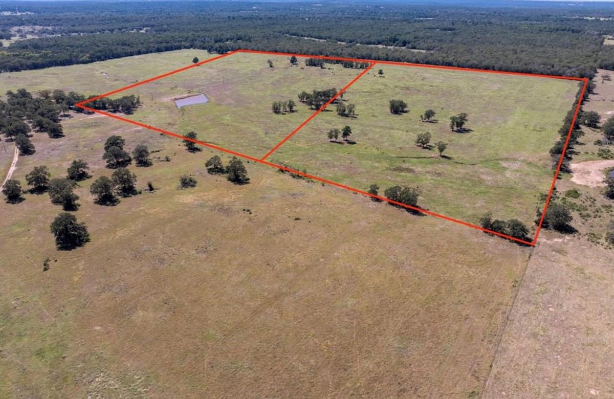 Living area at 1078 Old Pin Oak Rd Unit #Tract 2 - Holderman, Paige, TX