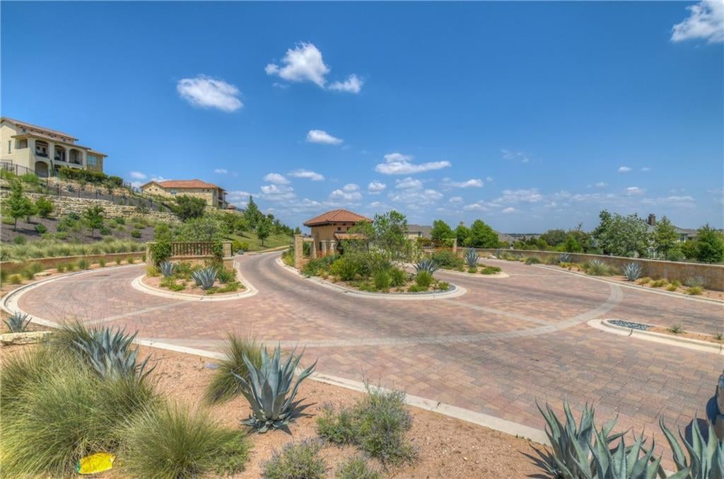 View 108 Bella Colinas Dr in Lakeway Highlands Ph 1 Sec 4 108 Bella Colinas Dr - front exterior - Luxury lot in Lakeway Highlands Ph 1 Sec 4, Austin, TX