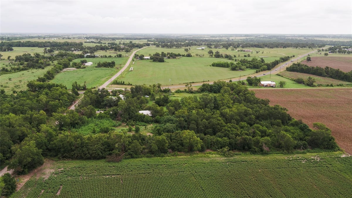 View 108 Cr 240a in A0510 108 Cr 240a - front exterior - Luxury home in A0510, Cameron, TX
