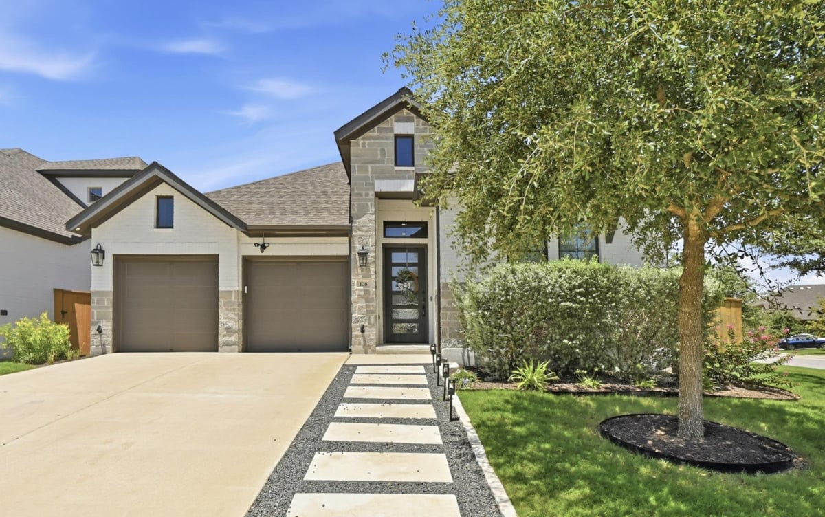 View 108 Fawn River RUN in 6 Creeks Ph 1 Sec 2 108 Fawn River RUN - property photo 1 - Luxury home in 6 Creeks Ph 1 Sec 2, Kyle, TX