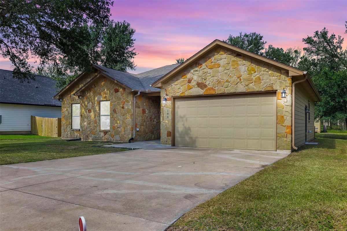 View 108 Pohakuloa DR in Tahitian Village, 108 Pohakuloa DR - front exterior - Luxury home in Tahitian Village,, Bastrop, TX