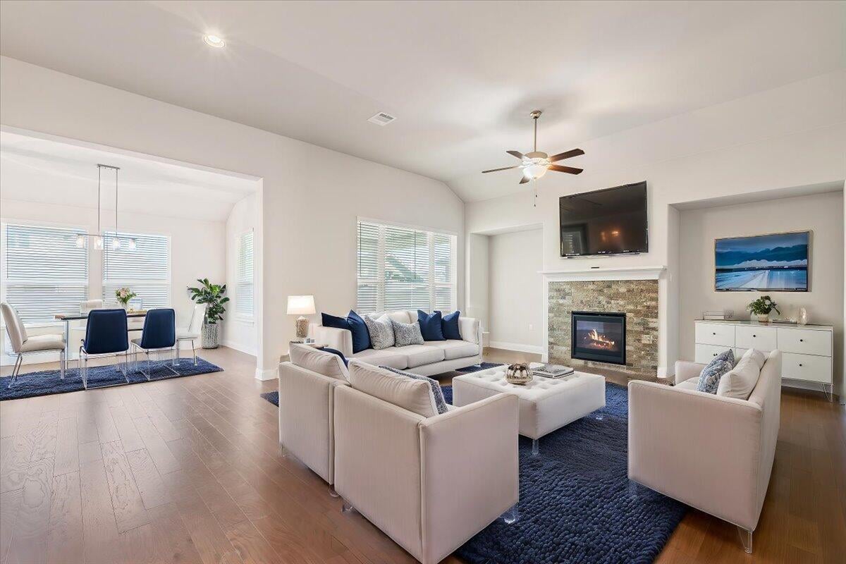 Primary bedroom at 108 Strata Dr - 3 bed 2 bath home