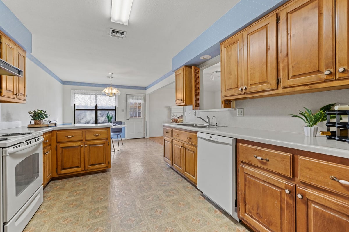 Bathroom at 108 Tanglewood Dr - 4 bed 3 bath home