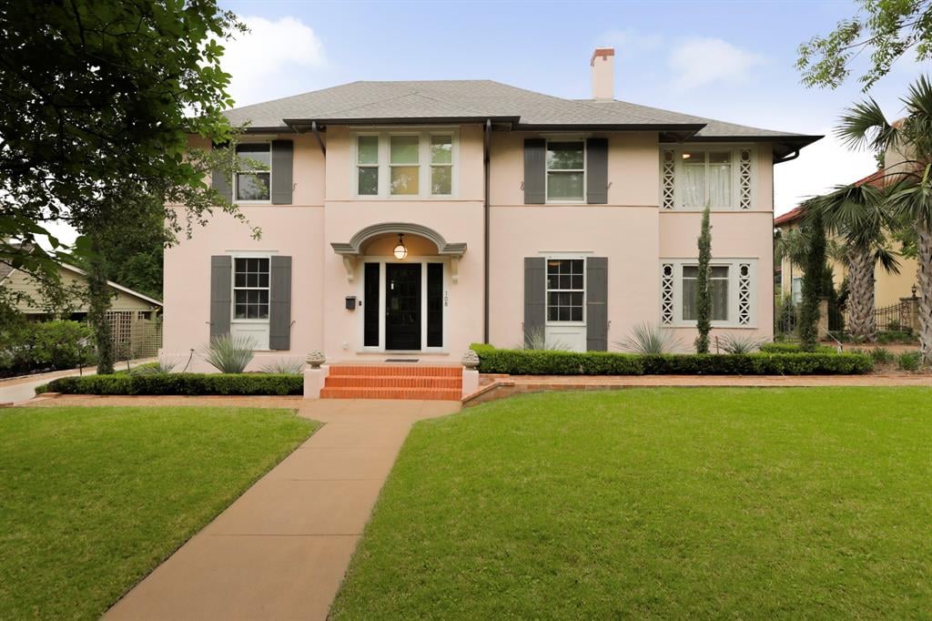 View 108 W 32nd St in Aldridge Place 108 W 32nd St - front exterior - Luxury home in Aldridge Place, Austin, TX