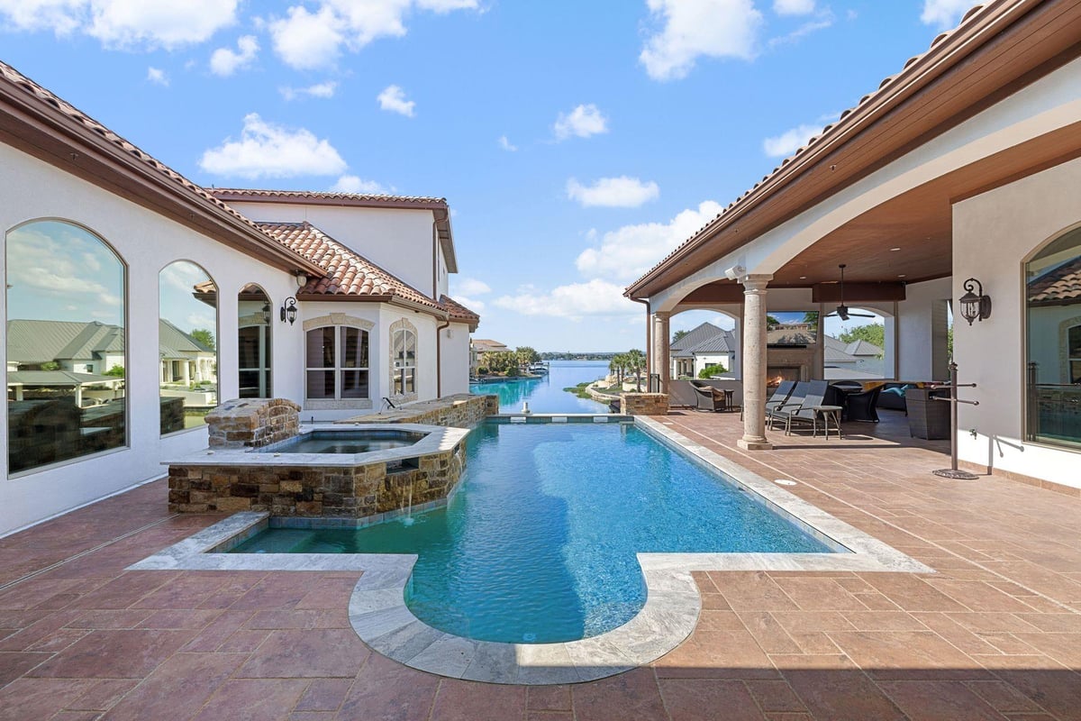 Living area at 108 Wennmohs Pl - 7 bed 6 bath home