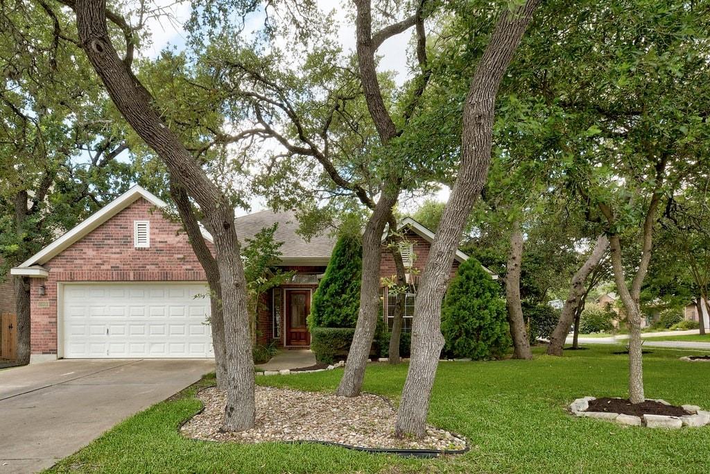 View 10800 Split Stone WAY in Lacrosse Sec 01 10800 Split Stone WAY - property photo 1 - Luxury home in Lacrosse Sec 01, Austin, TX