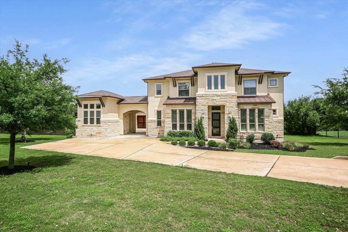 View 10809 Albero CV in Circle C Ranch Tr 8C Rep 10809 Albero CV - front exterior - Luxury home in Circle C Ranch Tr 8C Rep, Austin, TX