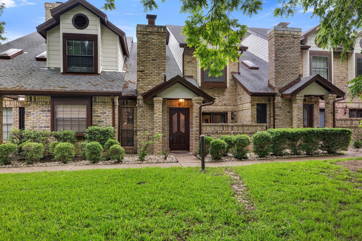 View 10819 Crown Colony DR Unit #31 in Greens Onion Creek Condo Ph 02 10819 Crown Colony DR Unit #31 - property photo 1 - Luxury home in Greens Onion Creek Condo Ph 02, Austin, TX