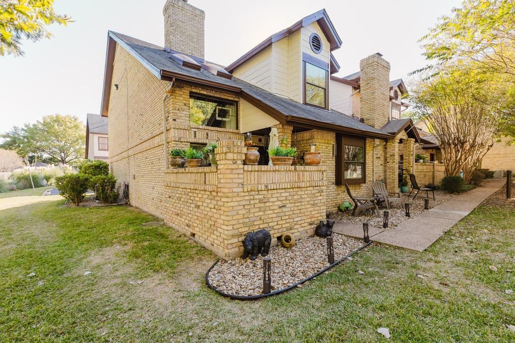 View 10819 Crown Colony Dr Unit #40 in Onion Creek 10819 Crown Colony Dr Unit #40 - front exterior - Luxury home in Onion Creek, Austin, TX