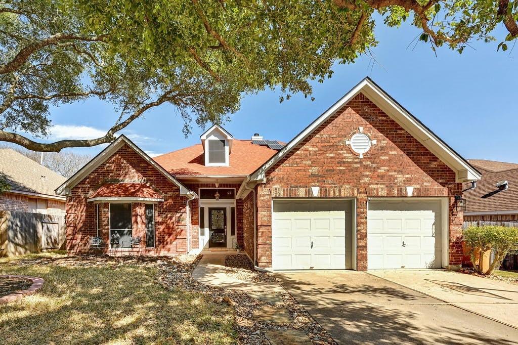 View 10836 Redmond Rd in Circle C Ranch Ph B Sec 03 10836 Redmond Rd - front exterior - Luxury home in Circle C Ranch Ph B Sec 03, Austin, TX
