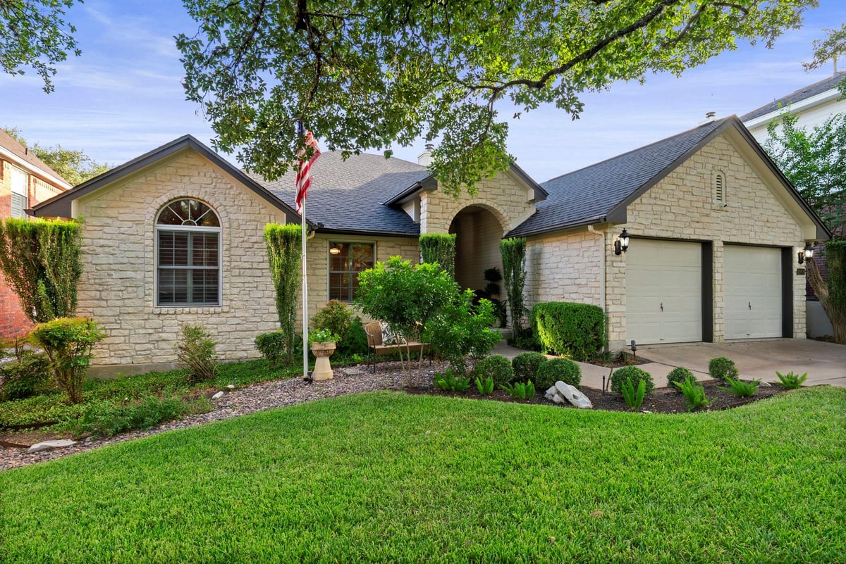 View 10839 Redmond RD in Circle C Ranch Ph B Sec 3 Rep 10839 Redmond RD - front exterior - Luxury home in Circle C Ranch Ph B Sec 3 Rep, Austin, TX