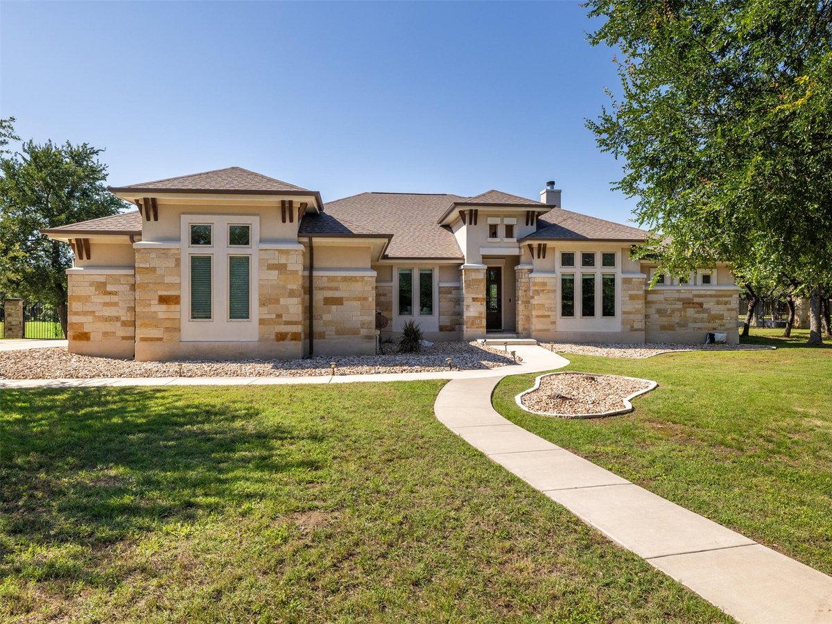 View 109 Cascada CV in Oaks Estates Sec 4 109 Cascada CV - front exterior - Luxury home in Oaks Estates Sec 4, Georgetown, TX
