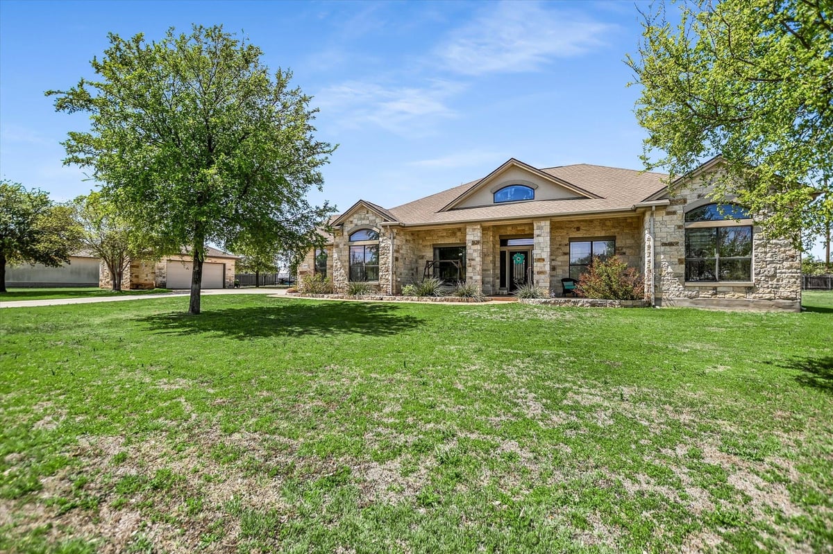 View 109 Kendra Dr in Cierra Springs 109 Kendra Dr - front exterior - Luxury home in Cierra Springs, Liberty Hill, TX