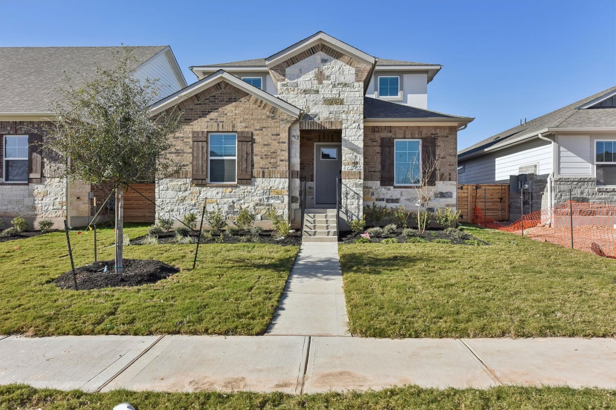 View 109 Maple Hedge Rd in Flora 109 Maple Hedge Rd - front exterior - Luxury home in Flora, Hutto, TX