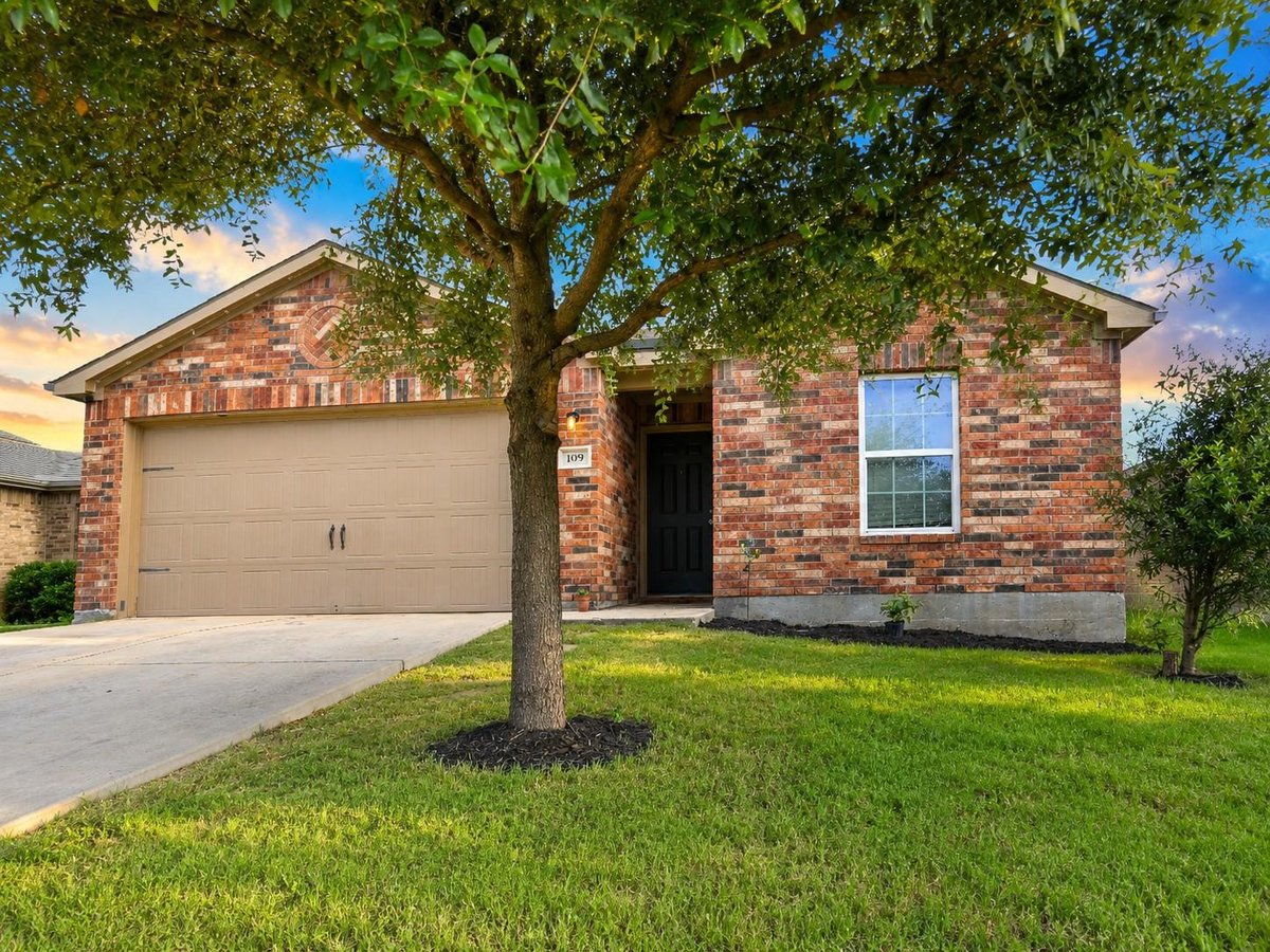 View 109 Proclamation Ave in Liberty Parke 109 Proclamation Ave - front exterior - Luxury home in Liberty Parke, Liberty Hill, TX