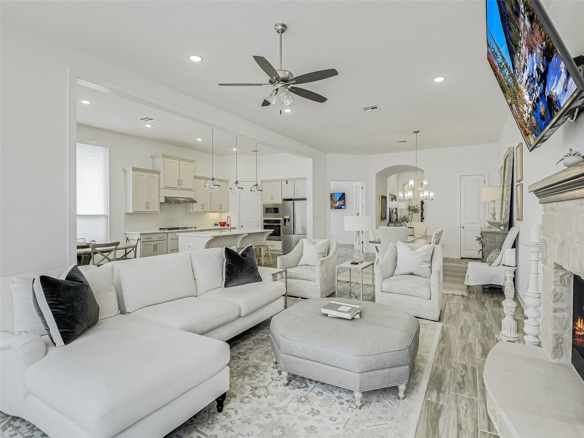 Primary bedroom at 109 Quiet Oak Rd - 4 bed 3 bath home
