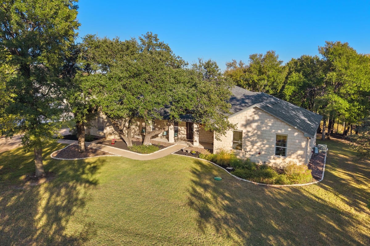 Living area at 109 Ridge View Dr - 4 bed 3 bath home