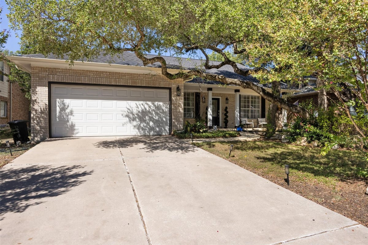 View 109 San Mateo TER in Emerald Oaks 109 San Mateo TER - property photo 1 - Luxury home in Emerald Oaks, Cedar Park, TX
