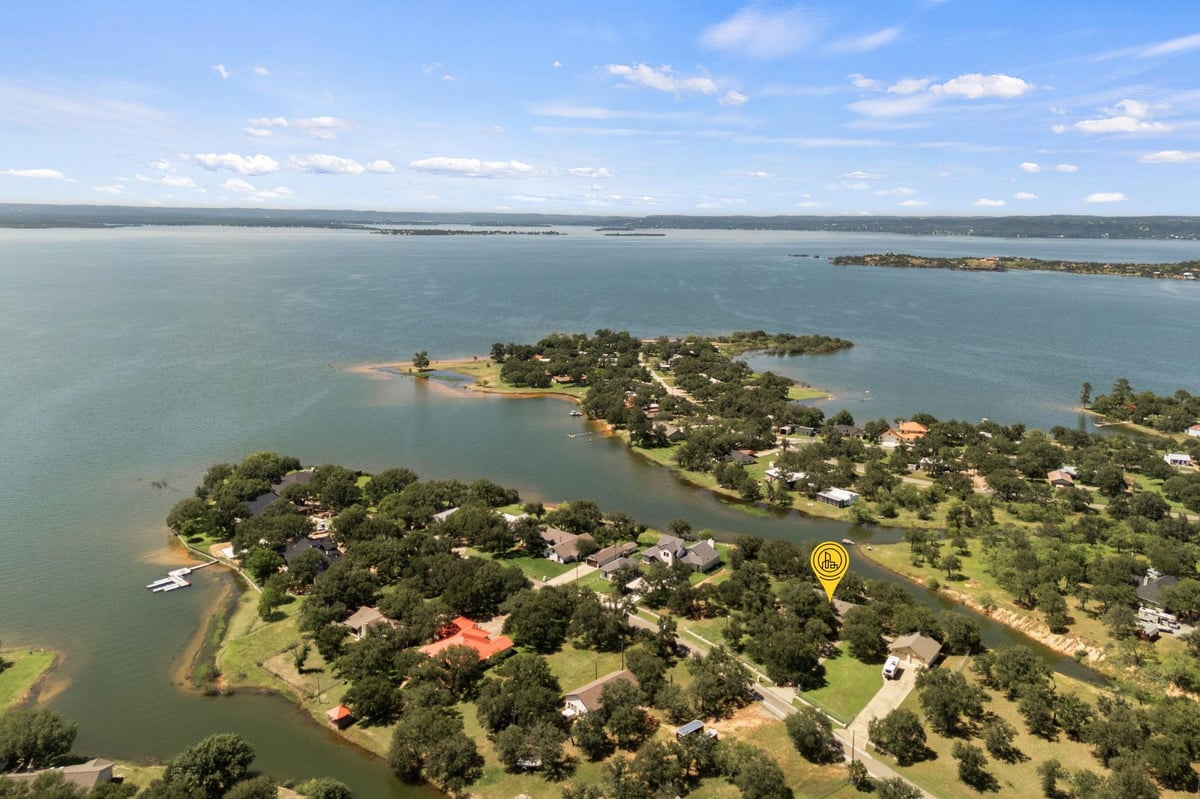 View 109 Sunset CIR in Cassie 109 Sunset CIR - front exterior - Luxury home in Cassie, Burnet, TX
