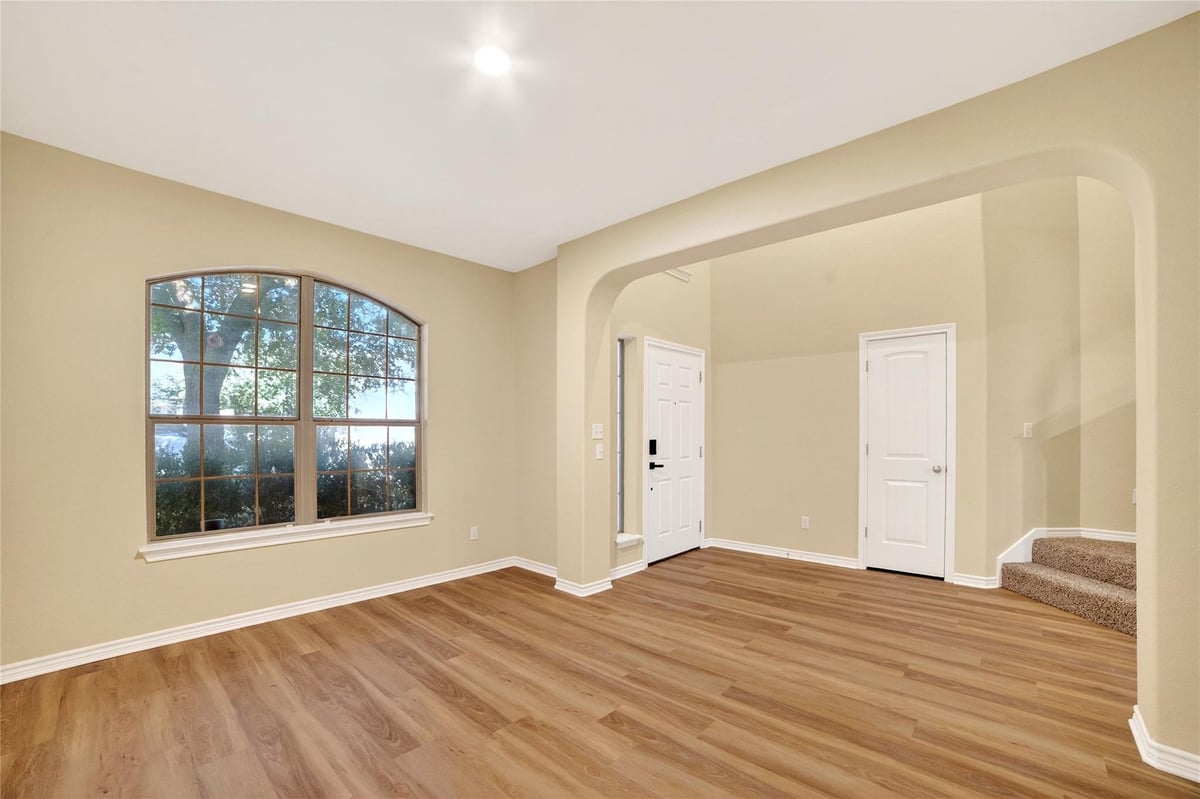 Bathroom at 1090 Sussex Way - 5 bed 3 bath home