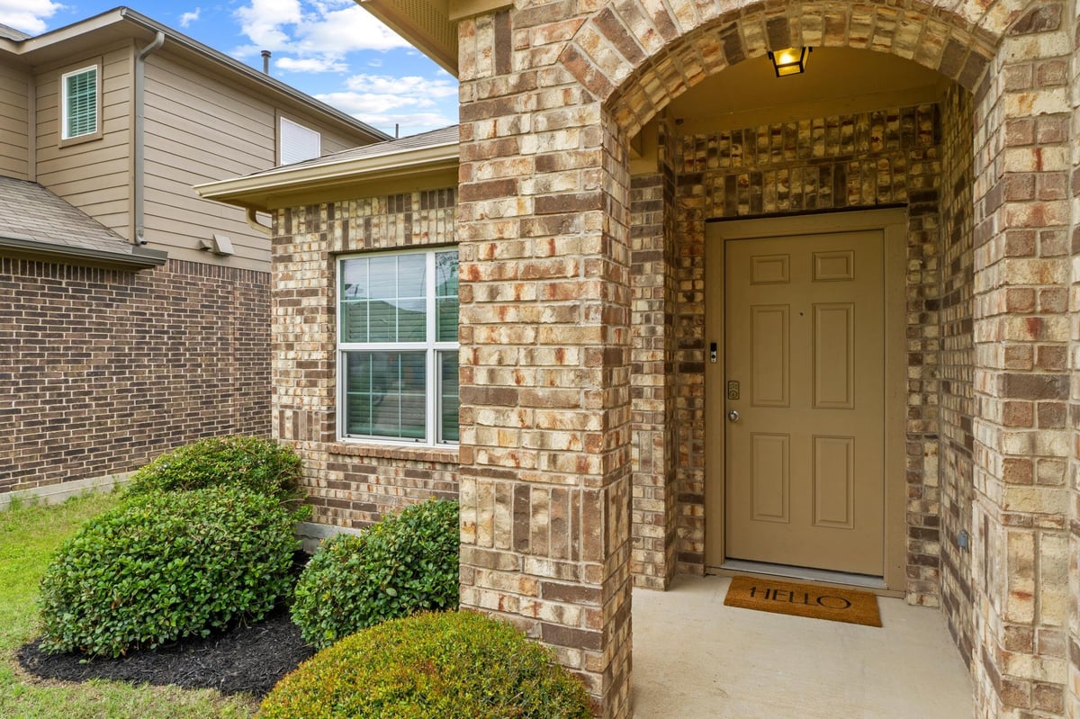 Living area at 10900 Defender Trl - 4 bed 3 bath home