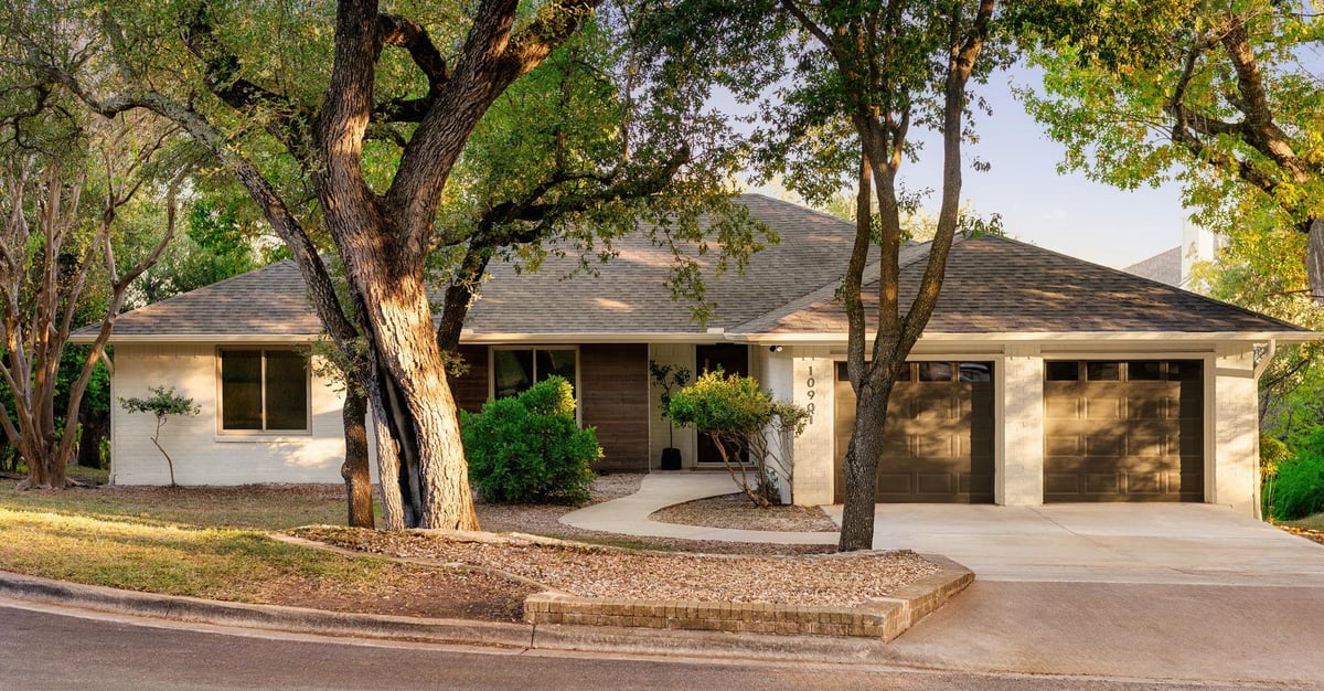 View 10901 Catthorn Cv in Windridge Sec 01 10901 Catthorn Cv - front exterior - Luxury home in Windridge Sec 01, Austin, TX