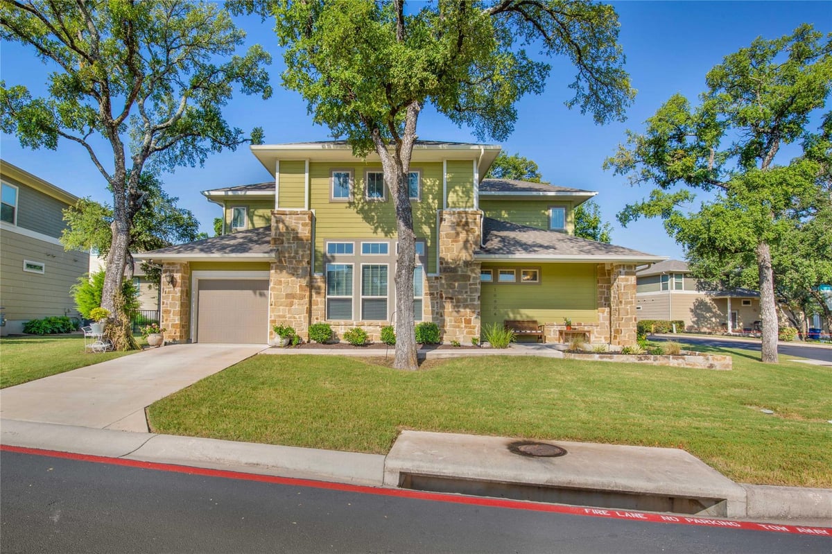 View 10906 Brazoria LN Unit #87 in Northwoods 10906 Brazoria LN Unit #87 - property photo 1 - Luxury home in Northwoods, Austin, TX