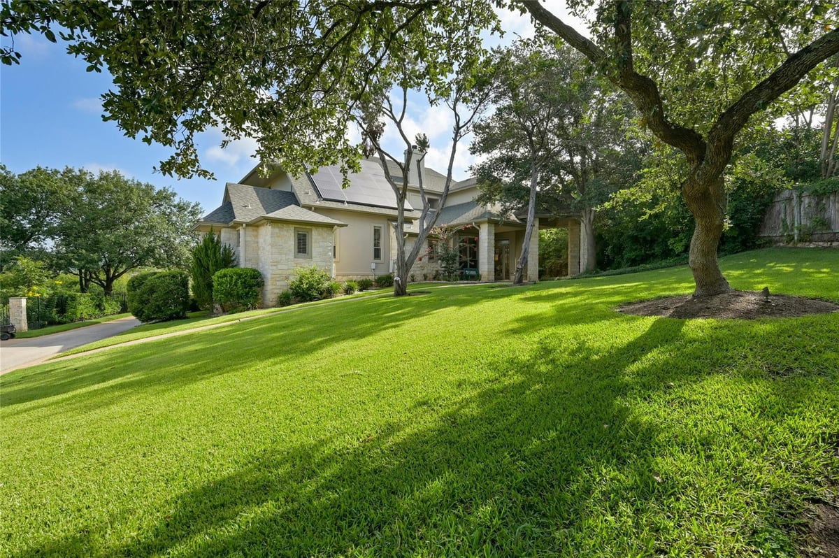 View 10916 Range View DR in River Place Sec 10 10916 Range View DR - property photo 1 - Luxury home in River Place Sec 10, Austin, TX