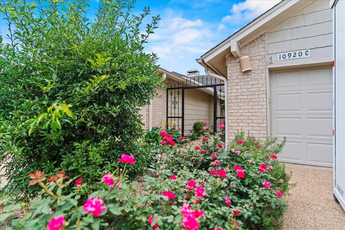 View 10920 Crown Colony Dr Unit #C in Onion Creek 10920 Crown Colony Dr Unit #C - front exterior - Luxury home in Onion Creek, Austin, TX