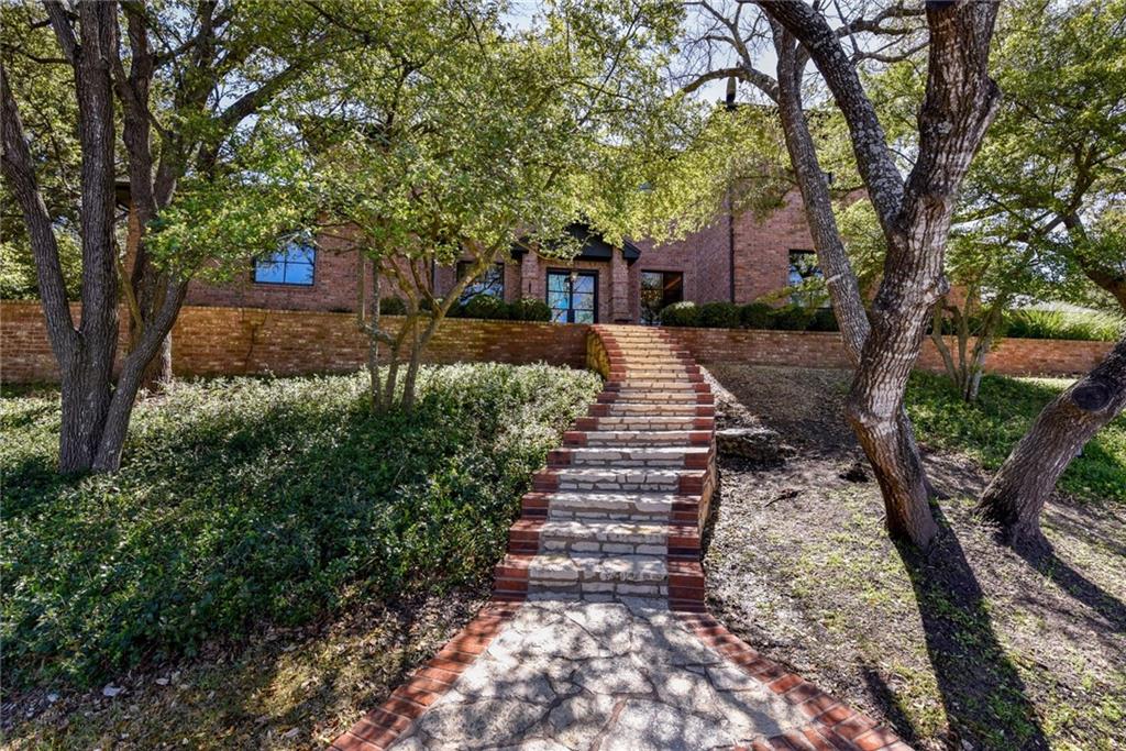 View 11 St Stephens School Rd in Rob Roy 11 St Stephens School Rd - property photo 1 - Luxury home in Rob Roy, Austin, TX