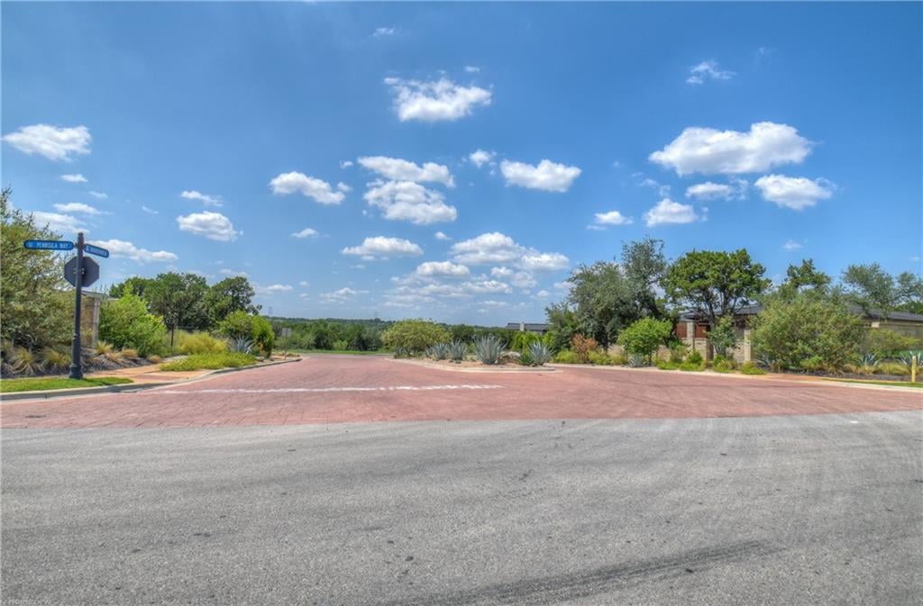 View 110 Bella Colinas Dr in Lakeway Highlands Ph 1 Sec 4 110 Bella Colinas Dr - front exterior - Luxury lot in Lakeway Highlands Ph 1 Sec 4, Austin, TX