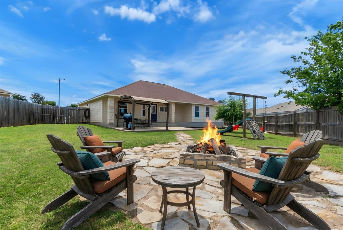 View 110 N Tanner CT in Highland Oaks 110 N Tanner CT - front exterior - Luxury home in Highland Oaks, Burnet, TX