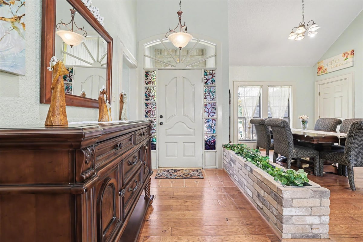 Primary bedroom at 110 S Ridge Cir - 3 bed 2 bath home