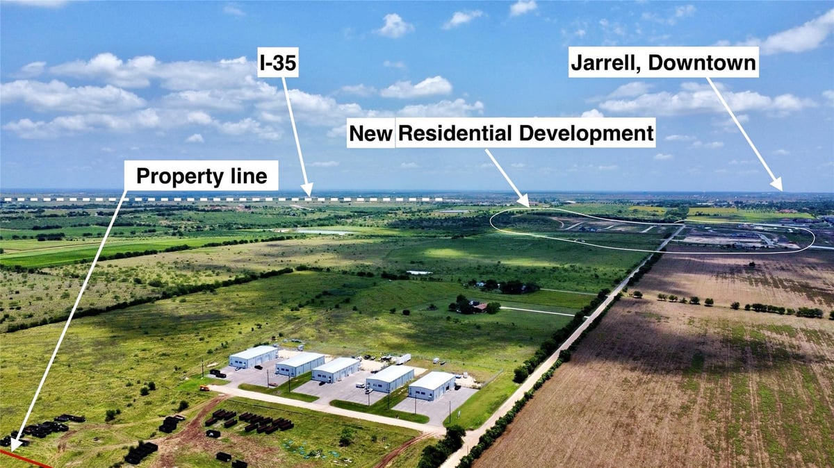 View 1100-1150 County Road 308 Unit #1100-1150 in I, Ii 1100-1150 County Road 308 Unit #1100-1150 - front exterior - Luxury home in I, Ii, Jarrell, TX