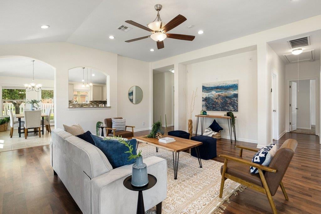 Living area at 1100 Kingston Lacy Blvd - 3 bed 2 bath home