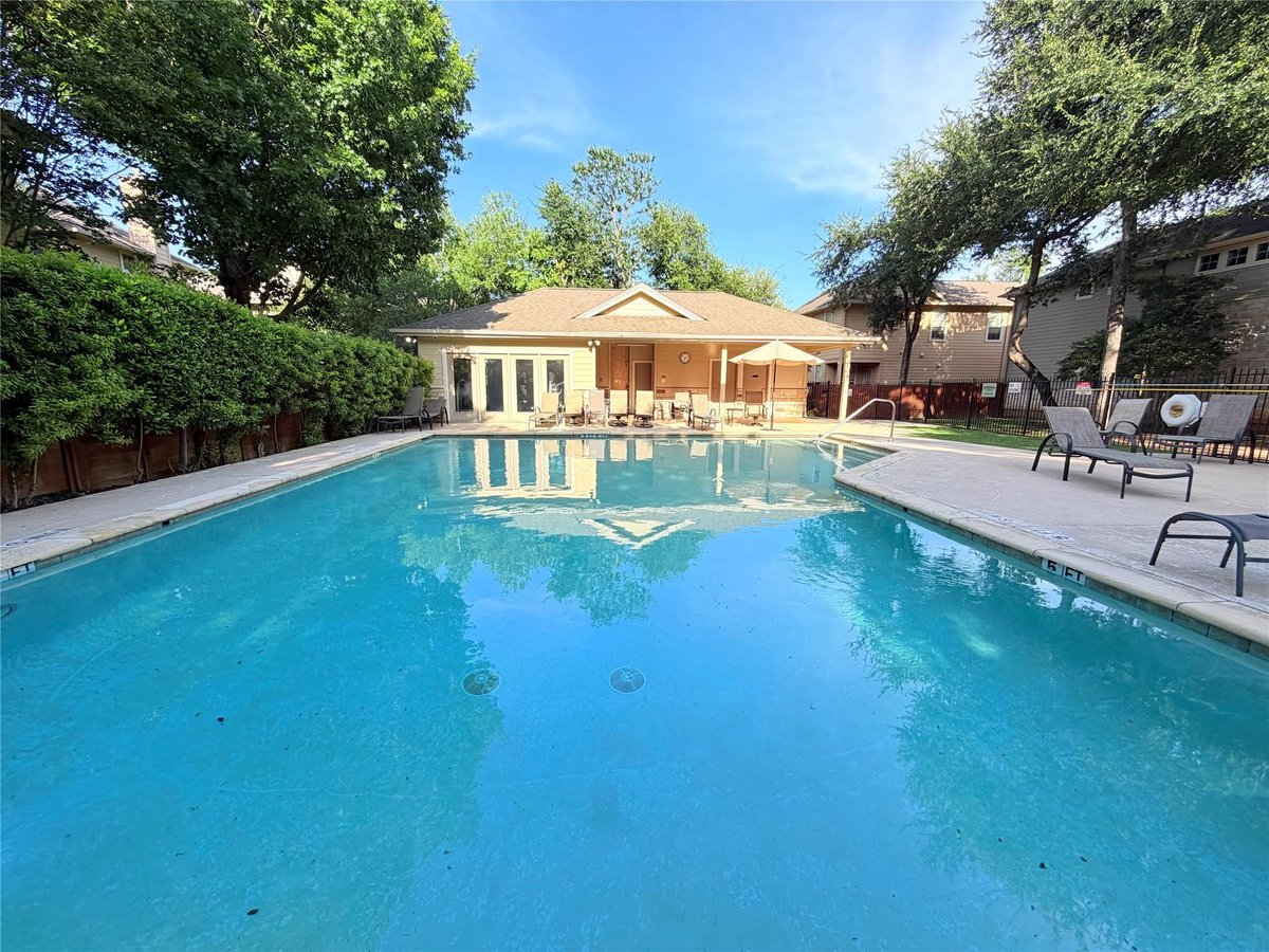 View 11000 Anderson Mill RD Unit #84 in Courtyard Homes At Anderson Oaks Condo Ph 03 11000 Anderson Mill RD Unit #84 - front exterior - Luxury home in Courtyard Homes At Anderson Oaks Condo Ph 03, Austin, TX