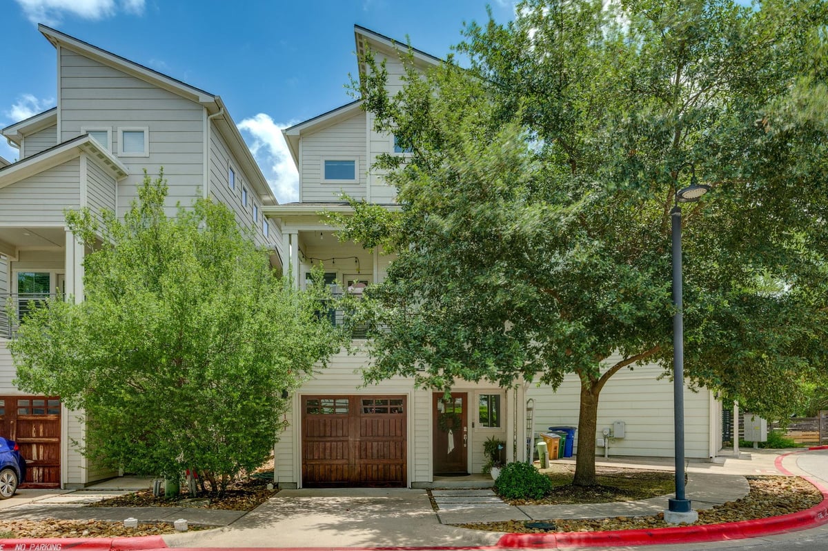 View 1101 Euphoria BND Unit #37 in The Orchard Condominium 1101 Euphoria BND Unit #37 - property photo 1 - Luxury home in The Orchard Condominium, Austin, TX