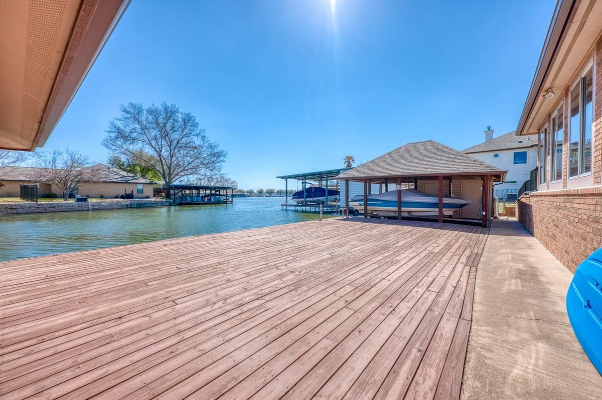 Living area at 1101 Impala Dr - 3 bed 2 bath home