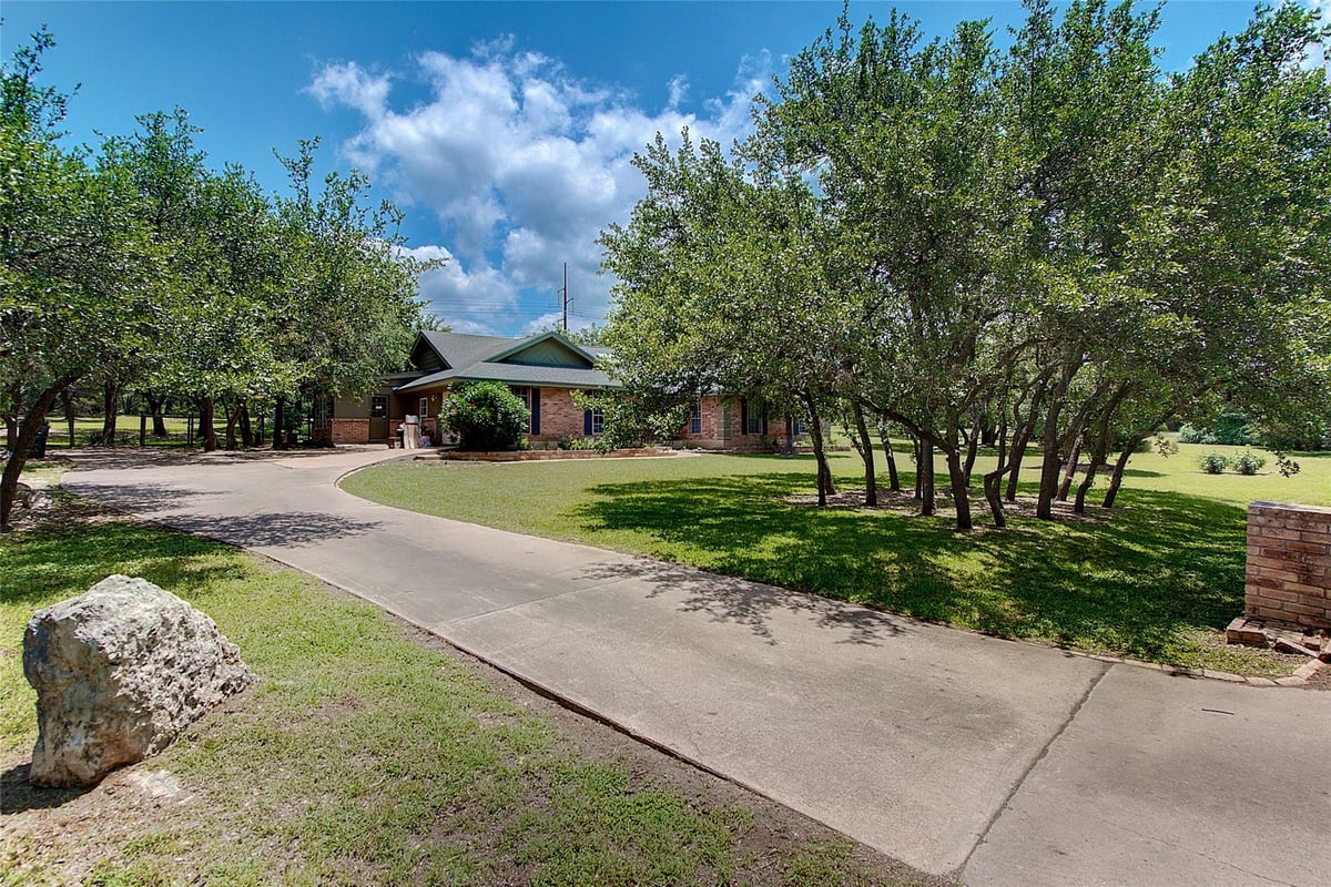 View 1101 Lisa DR in Rio Robles Sec 01 1101 Lisa DR - front exterior - Luxury home in Rio Robles Sec 01, Austin, TX