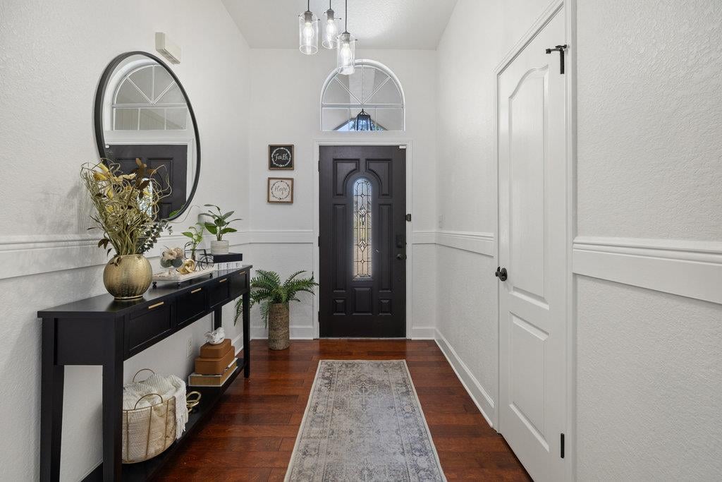 Primary bedroom at 1102 Oak Hollow Dr - 3 bed 2 bath home