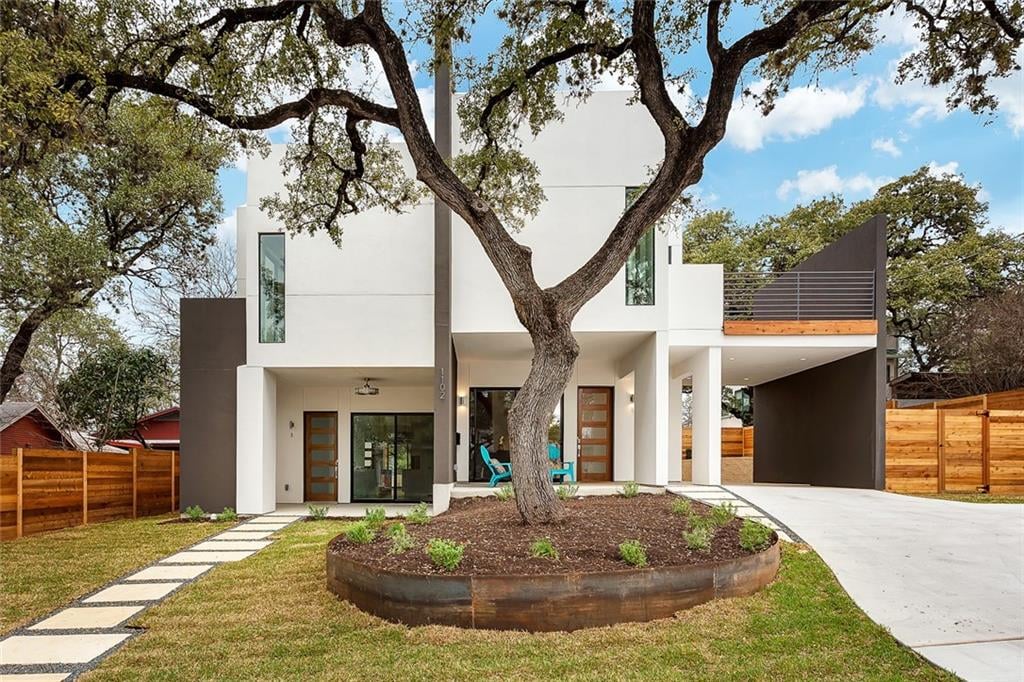 View 1102 W Mary ST Unit #A in Bouldin James E Addn 1102 W Mary ST Unit #A - property photo 1 - Luxury home in Bouldin James E Addn, Austin, TX
