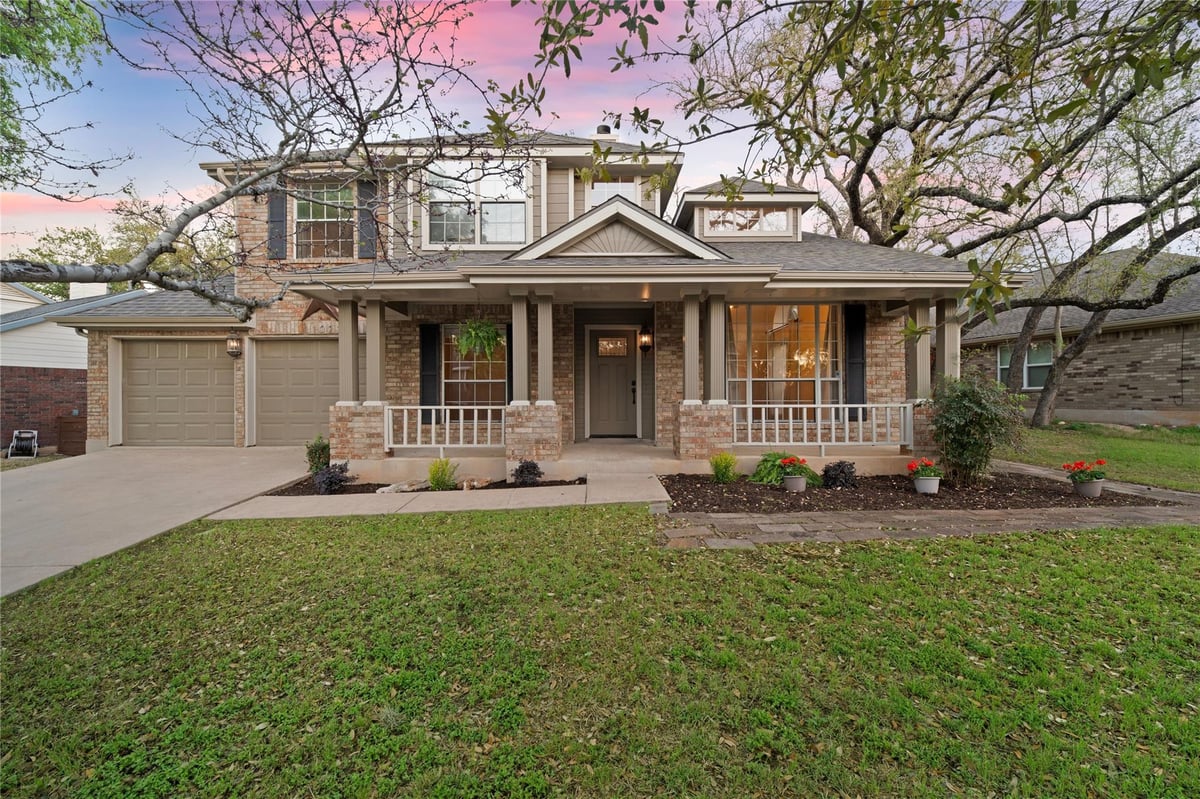 View 11021 Whiskey River DR in Shady Hollow Sec 06 Ph B 11021 Whiskey River DR - front exterior - Luxury home in Shady Hollow Sec 06 Ph B, Austin, TX