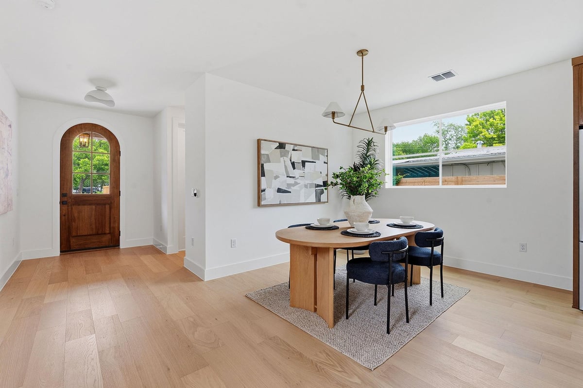 Living area at 1103 Cullen Ave Unit #1 - 4 bed 3 bath home
