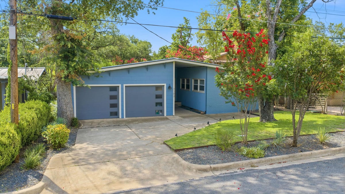 1103 Norwalk LN - front exterior - Luxury home in Marlton Place Sec 2 (Tarrytown), Austin, TX