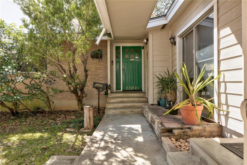 View 1104 Winsted LN Unit #A in Stoneleigh Square Condo 1104 Winsted LN Unit #A - property photo 1 - Luxury home in Stoneleigh Square Condo, Austin, TX