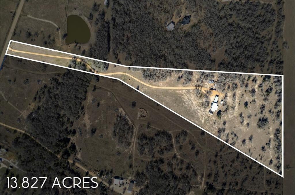 View 1105 County Road 422 in A0130 DAVILLA, MIGUEL,13.827 ACRES 1105 County Road 422 - front exterior - Luxury home in A0130 DAVILLA, MIGUEL,13.827 ACRES, Bartlett, TX