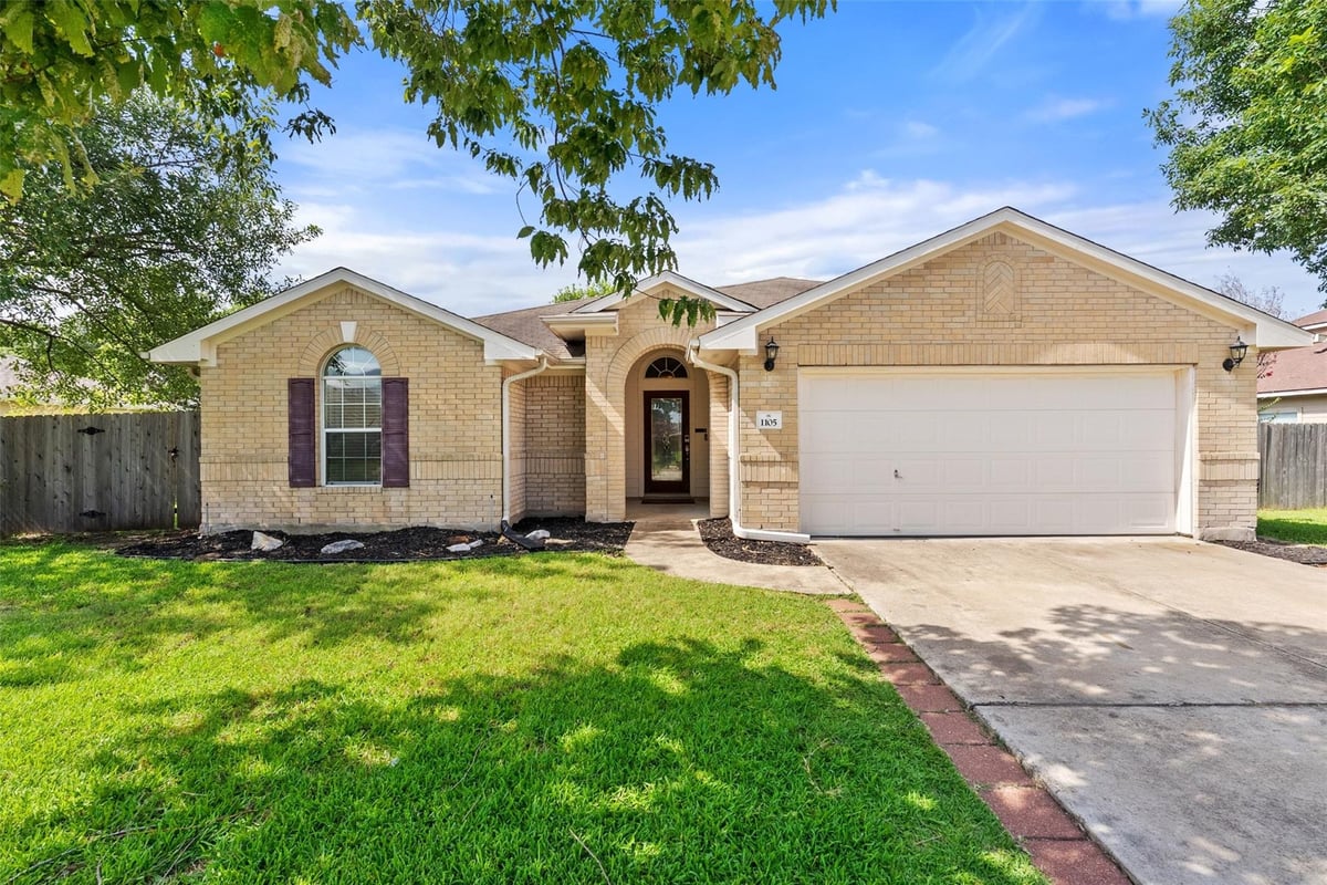 View 1105 Delia Chapa LN in Enclave At Brushy Creek Sec 01 1105 Delia Chapa LN - front exterior - Luxury home in Enclave At Brushy Creek Sec 01, Hutto, TX