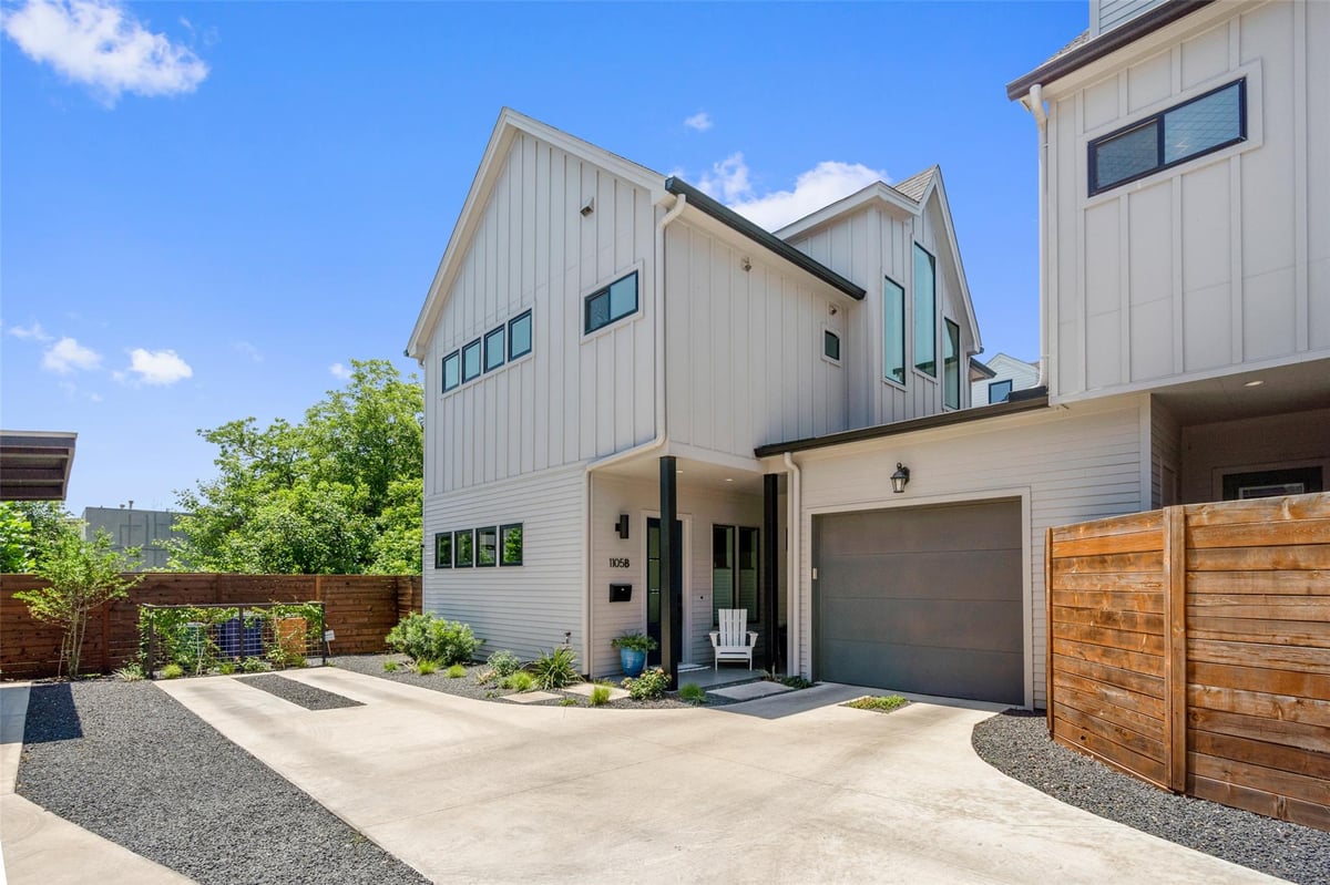 View 1105 W 39 1/2 ST Unit #B in Dunn Add 1105 W 39 1/2 ST Unit #B - property photo 1 - Luxury home in Dunn Add, Austin, TX
