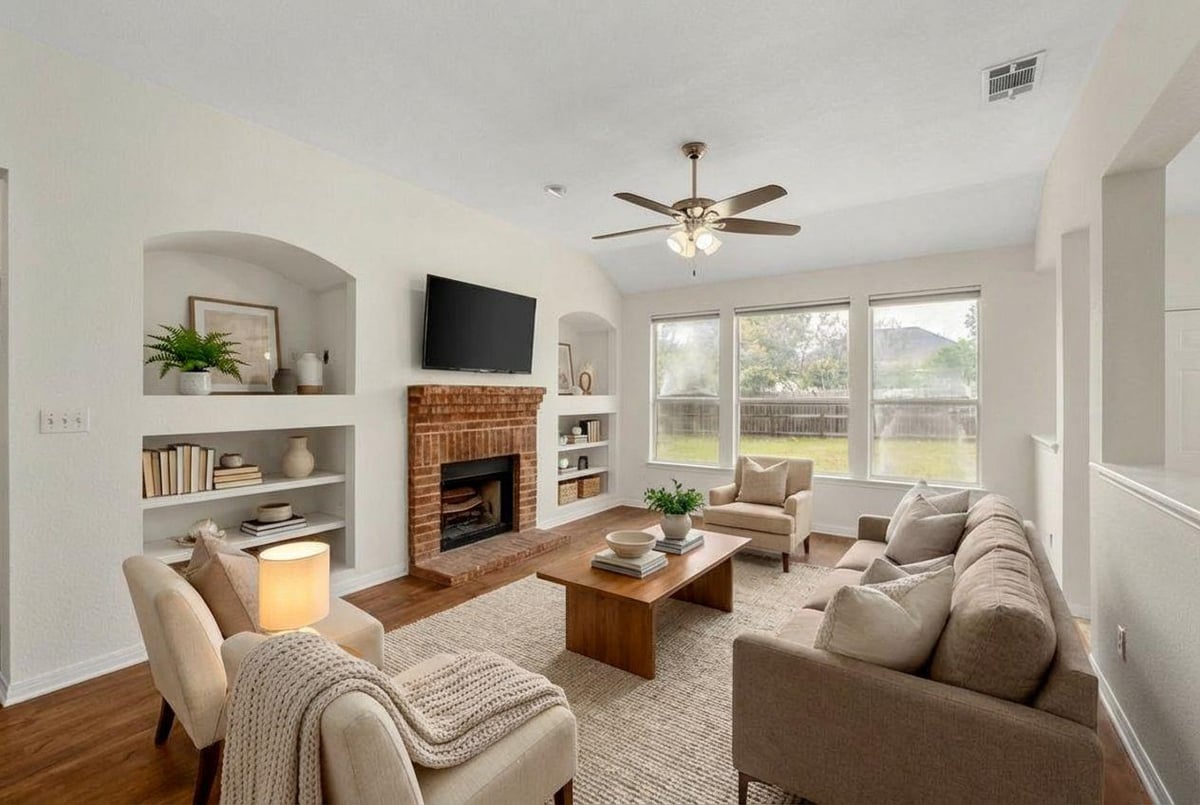 View 1105 Woodview DR in Oak Ridge Sec 2 1105 Woodview DR - front exterior - Luxury home in Oak Ridge Sec 2, Leander, TX