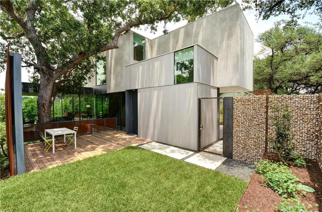 View 1106 S 5TH St in Bouldin Creek 1106 S 5TH St - property photo 1 - Luxury home in Bouldin Creek, Austin, TX